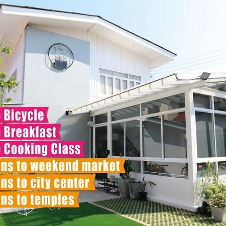 Hostel Lullaby Non-Smoking (Adults Only) Chiang Mai Exterior photo